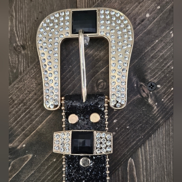 NWT Black and Gold Western Concho Rhinestone Embellished Women's Belt - Picture 6 of 6